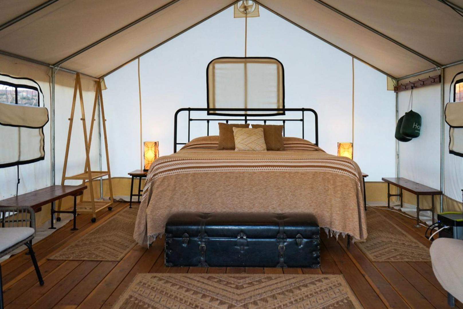 Basecamp 37° Hotel Kanab Luaran gambar